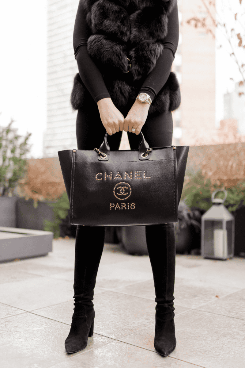 how to travel light